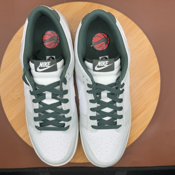 Nike Dunk Low Retro SE Photon Dust Vintage Green Size 11 Men's - Picture 10 of 11